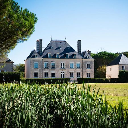 Bed and Breakfast Domaine De La Briouse Sanxay Exteriér fotografie